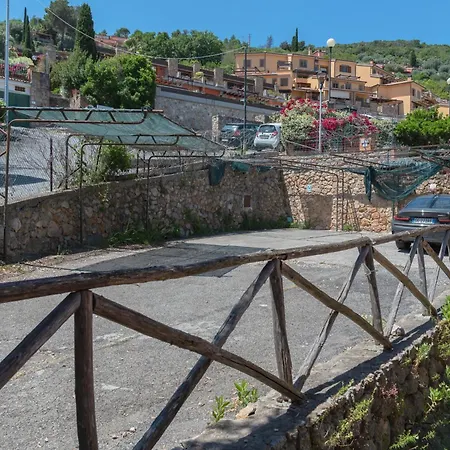 Appartement Argentario Retreat Sea View Terrace, Wifi & Private Parking Included à Porto Santo Stefano  Extérieur photo